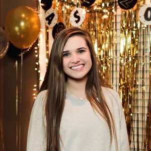 Meet your Posher, Hope